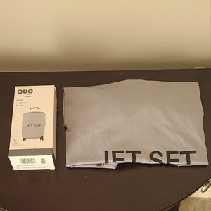 Quo Beauty by Conair "Jet Set" bagage cover